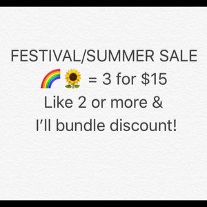 Clothing marked 🌈🌻 on sale 🙌🏻